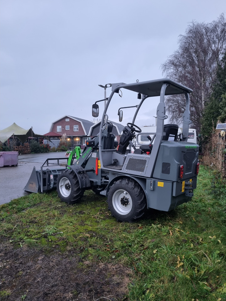 Chargeuse sur pneus WCM L2110e E-Power: photos 11