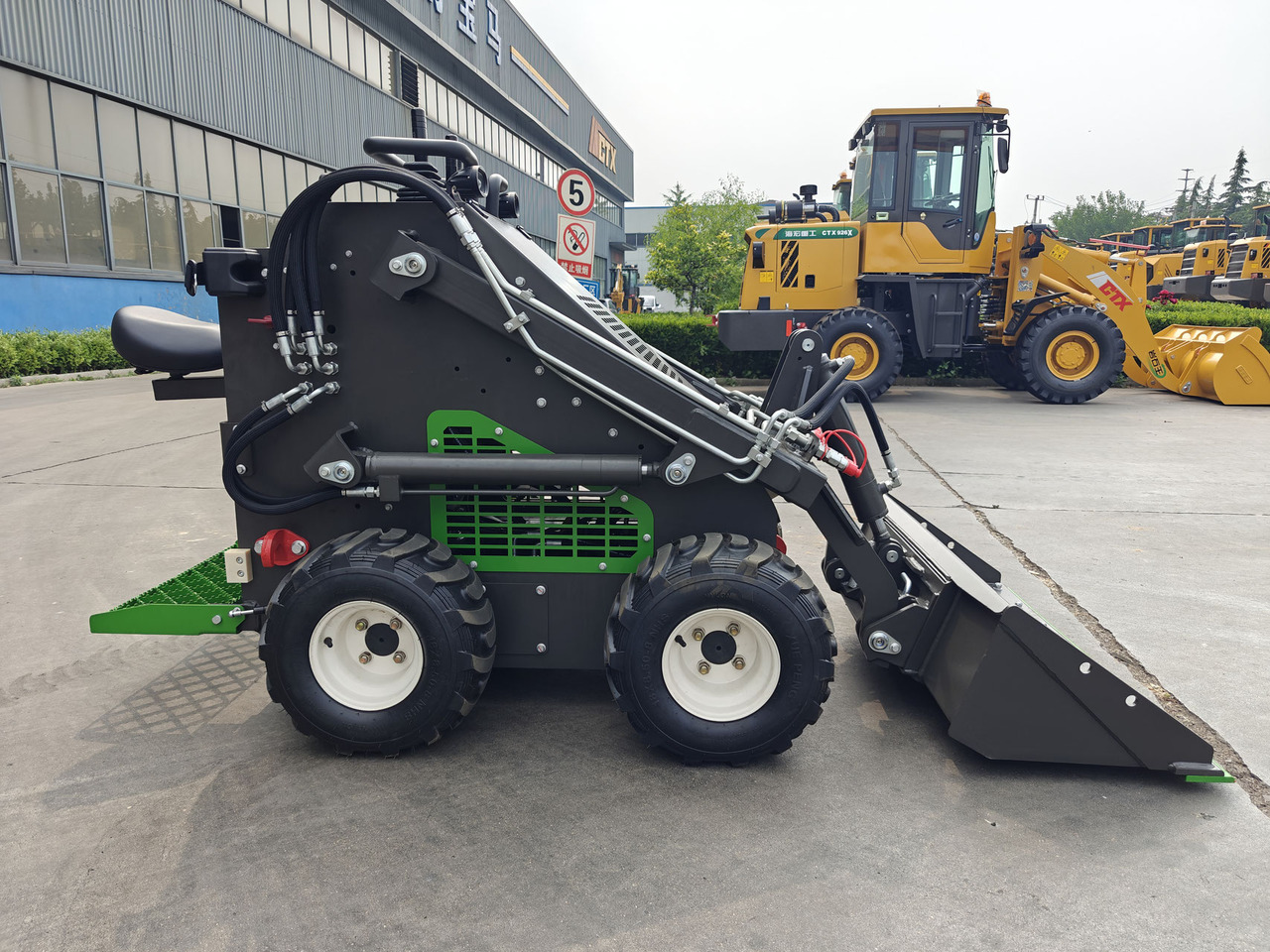 Mini chargeuse WCM-SL380: photos 7 Mini chargeuse WCM-SL380: photos 7