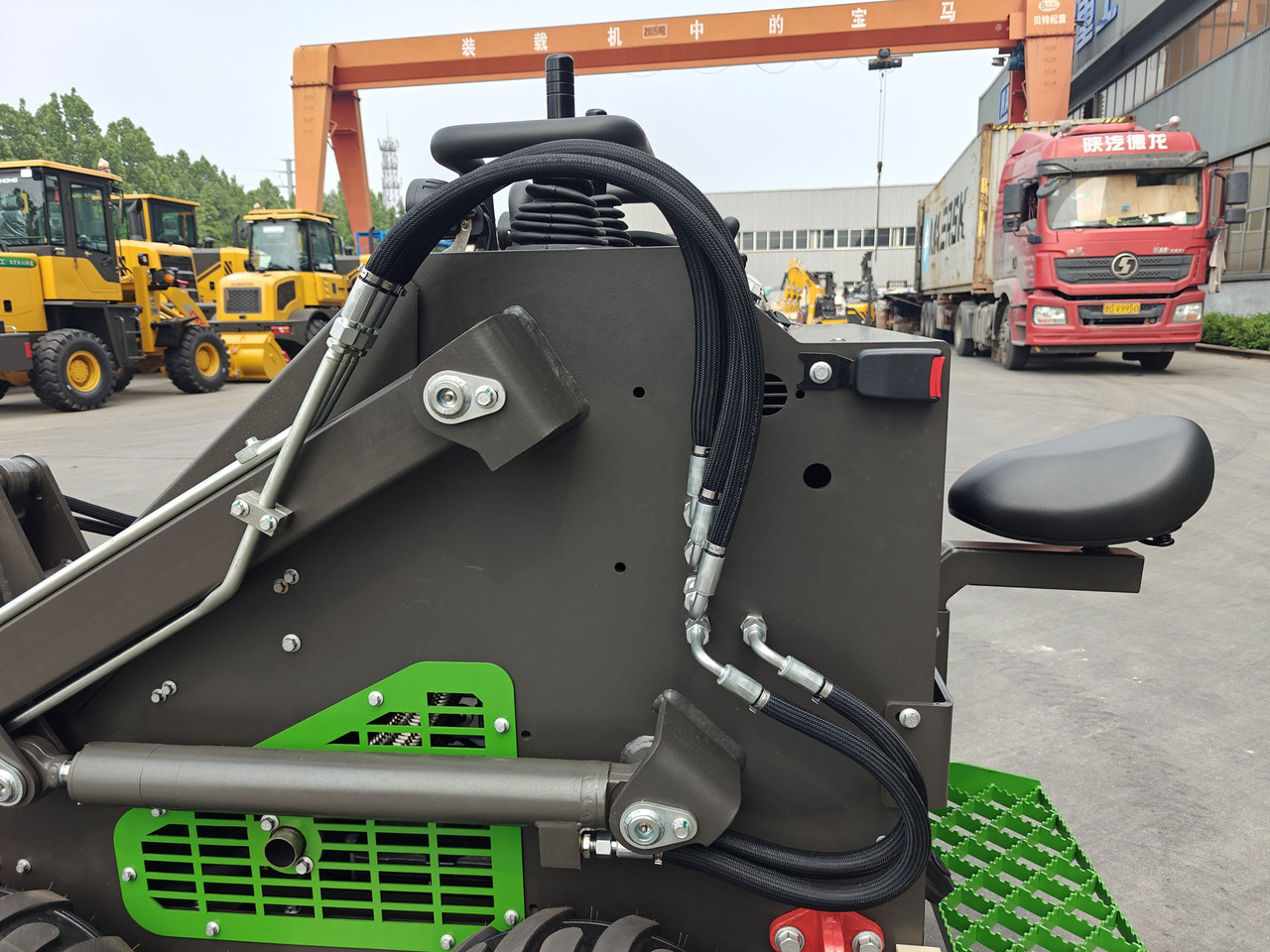 Mini chargeuse WCM-SL380: photos 10 Mini chargeuse WCM-SL380: photos 10