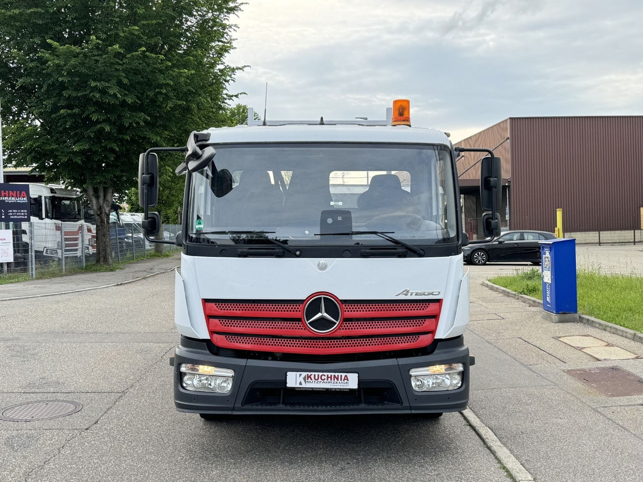 Mercedes-Benz Atego 1223 K Dreiseitenkipper 2xAHK 3-Sitze E6 - Camion benne: photos 3 Mercedes-Benz Atego 1223 K Dreiseitenkipper 2xAHK 3-Sitze E6 - Camion benne: photos 3