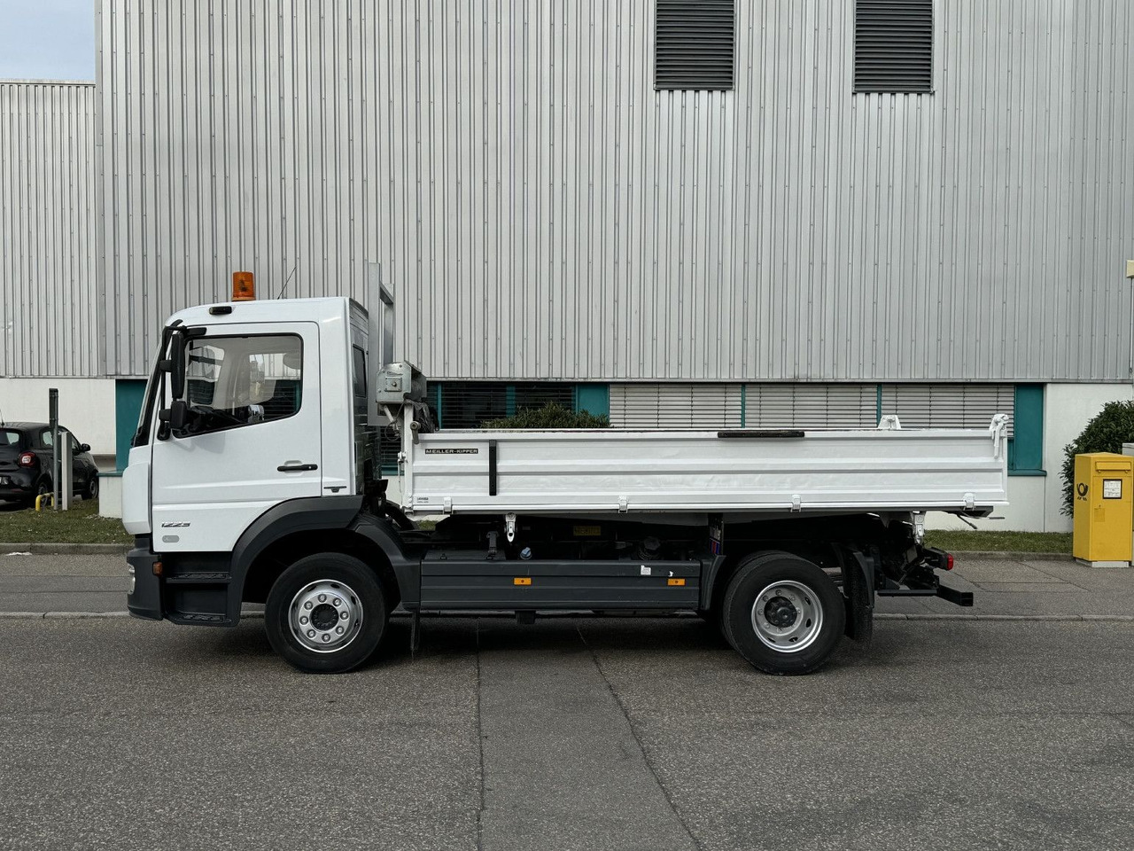 Camion benne neuf Mercedes-Benz Atego 1223 K Dreiseitenkipper 2xAHK 3-Sitze E6: photos 6