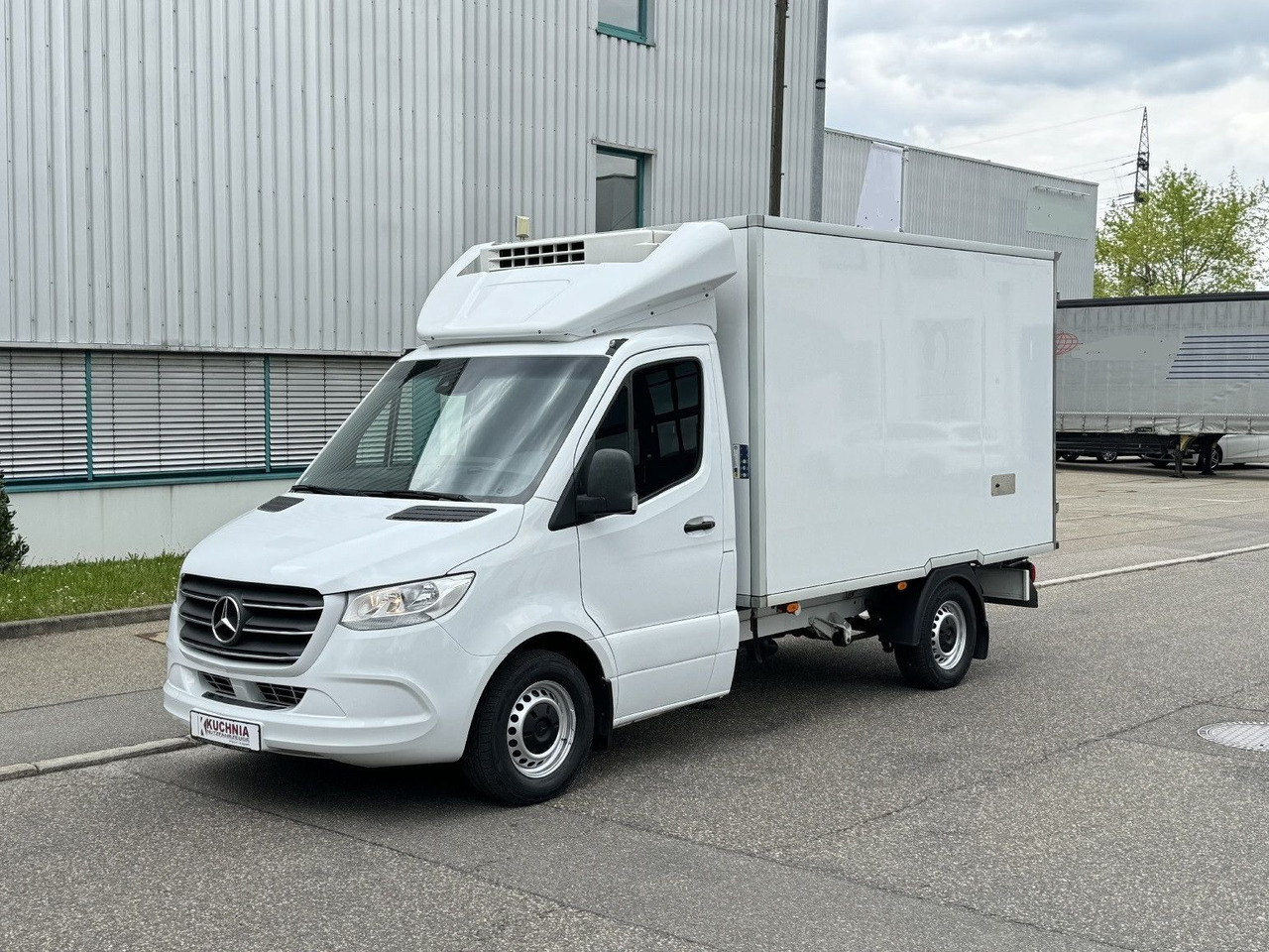 Mercedes-Benz Sprinter 316 Tiefkühl 3,3m TK V-500 MAX Luftgef. - Utilitaire frigorifique: photos 3 Mercedes-Benz Sprinter 316 Tiefkühl 3,3m TK V-500 MAX Luftgef. - Utilitaire frigorifique: photos 3