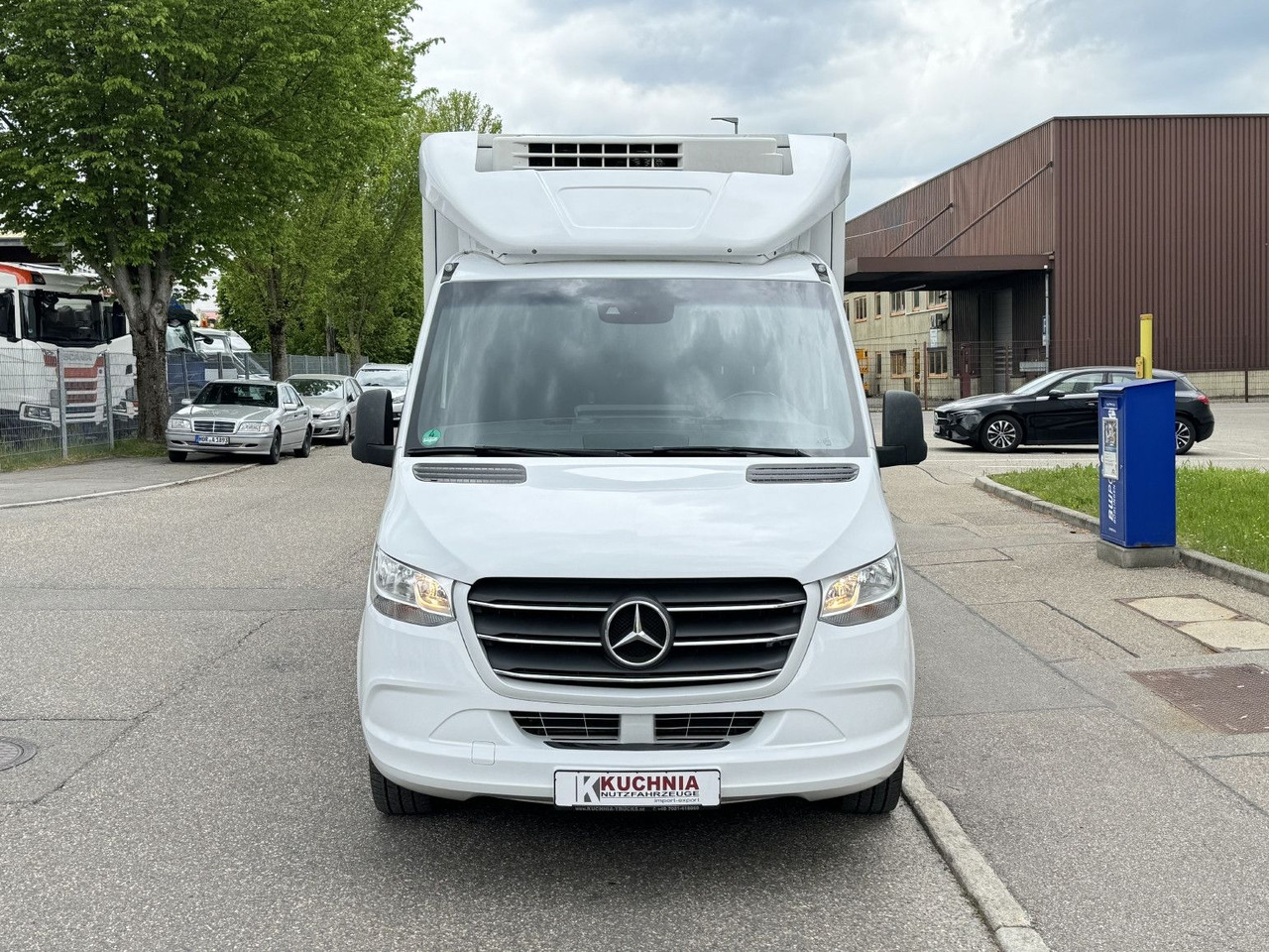 Mercedes-Benz Sprinter 316 Tiefkühl 3,3m TK V-500 MAX Luftgef. - Utilitaire frigorifique: photos 2 Mercedes-Benz Sprinter 316 Tiefkühl 3,3m TK V-500 MAX Luftgef. - Utilitaire frigorifique: photos 2
