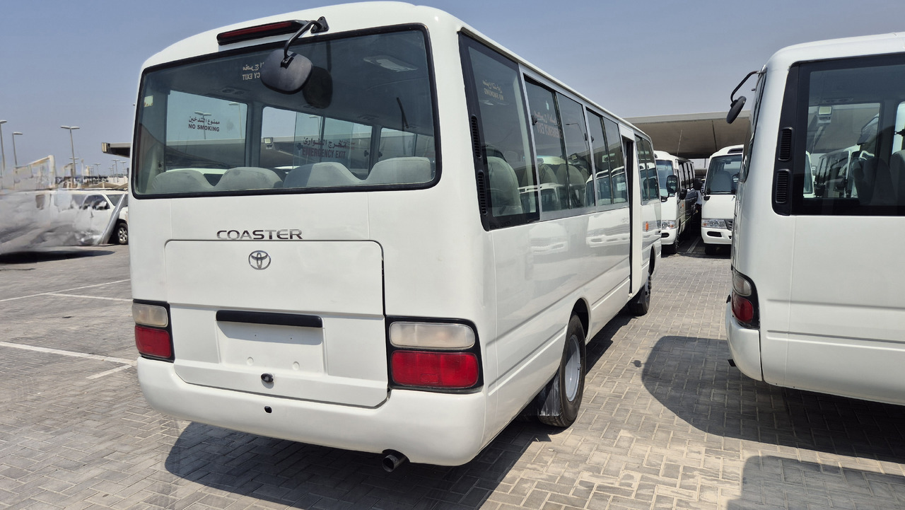 TOYOTA Coaster ... 30 places - Climatisé - Minibus, Transport de personnes: photos 3 TOYOTA Coaster ... 30 places - Climatisé - Minibus, Transport de personnes: photos 3