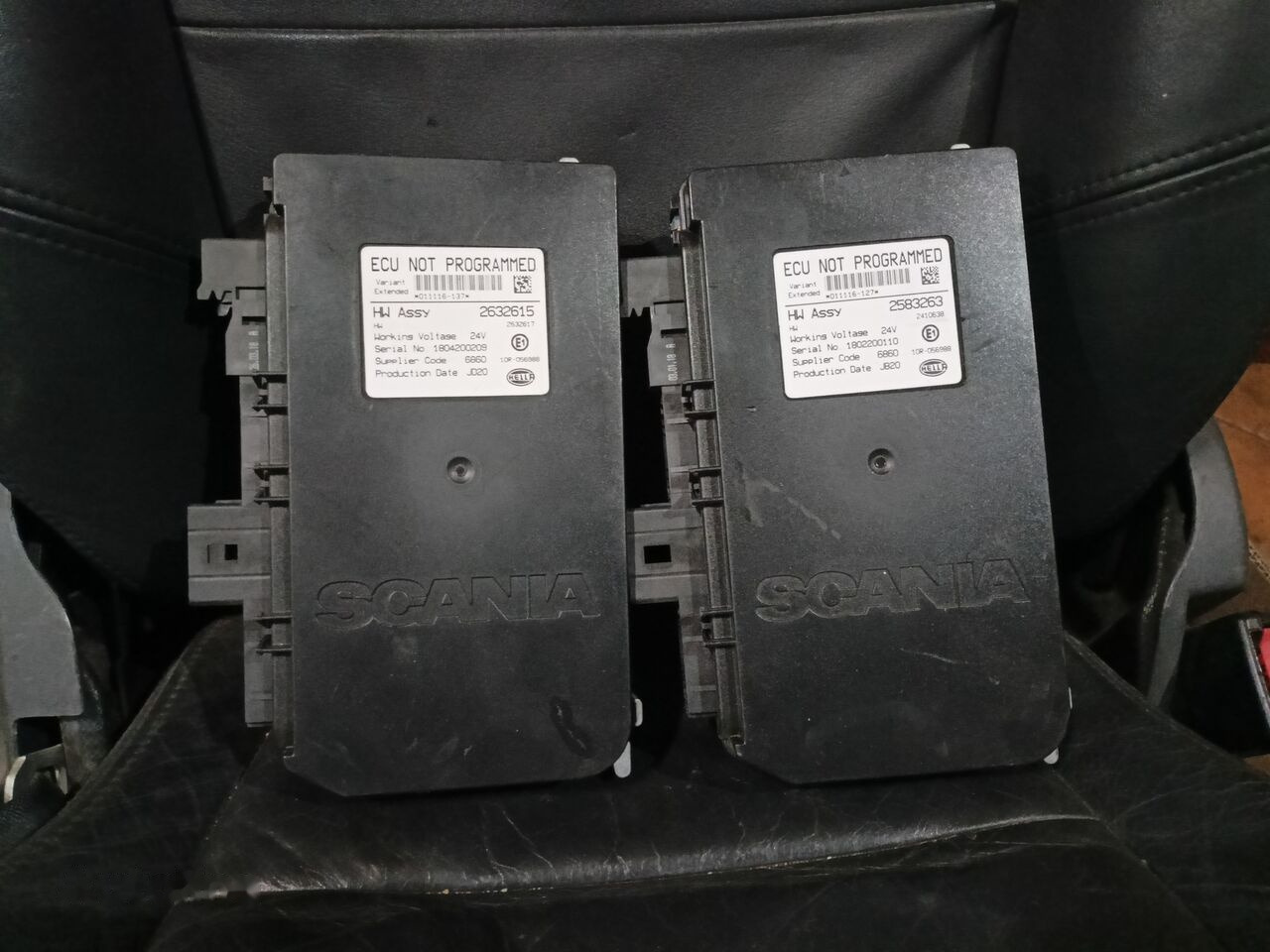 Scania G,R,S 2632613 truck - Bloc de gestion pour Camion: photos 2 Scania G,R,S 2632613 truck - Bloc de gestion pour Camion: photos 2