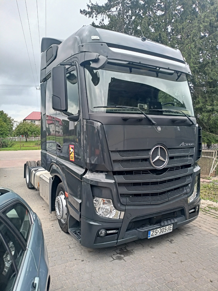 Mercedes-Benz Mp4 1845 mega - Tracteur routier: photos 2 Mercedes-Benz Mp4 1845 mega - Tracteur routier: photos 2