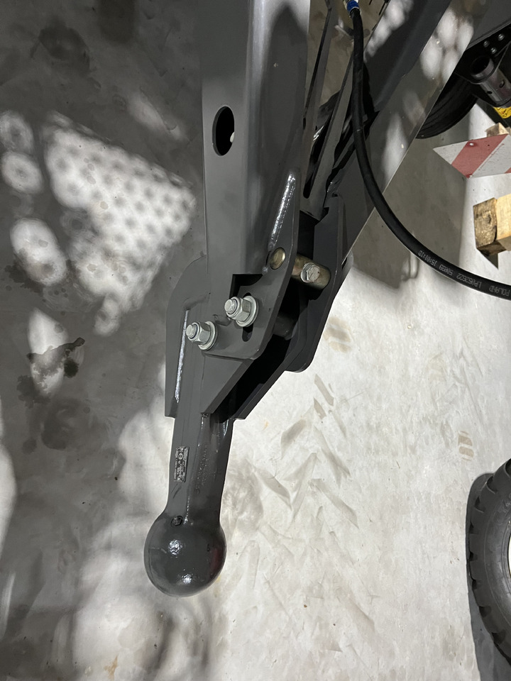 FENDT Rotana 130F Combi MY24 - Enrubanneuse: photos 5 FENDT Rotana 130F Combi MY24 - Enrubanneuse: photos 5