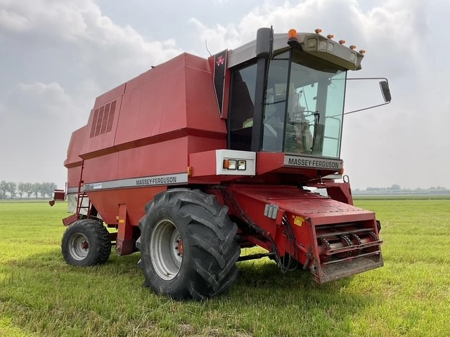 Massey Ferguson 38RS - Moissonneuse-batteuse: photos 3 Massey Ferguson 38RS - Moissonneuse-batteuse: photos 3