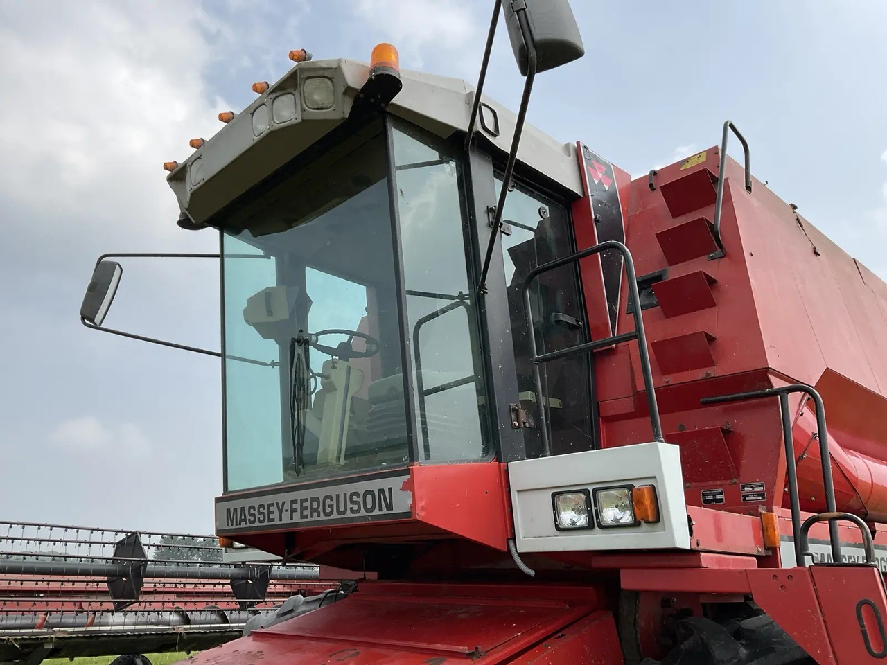 Massey Ferguson 38RS - Moissonneuse-batteuse: photos 2 Massey Ferguson 38RS - Moissonneuse-batteuse: photos 2