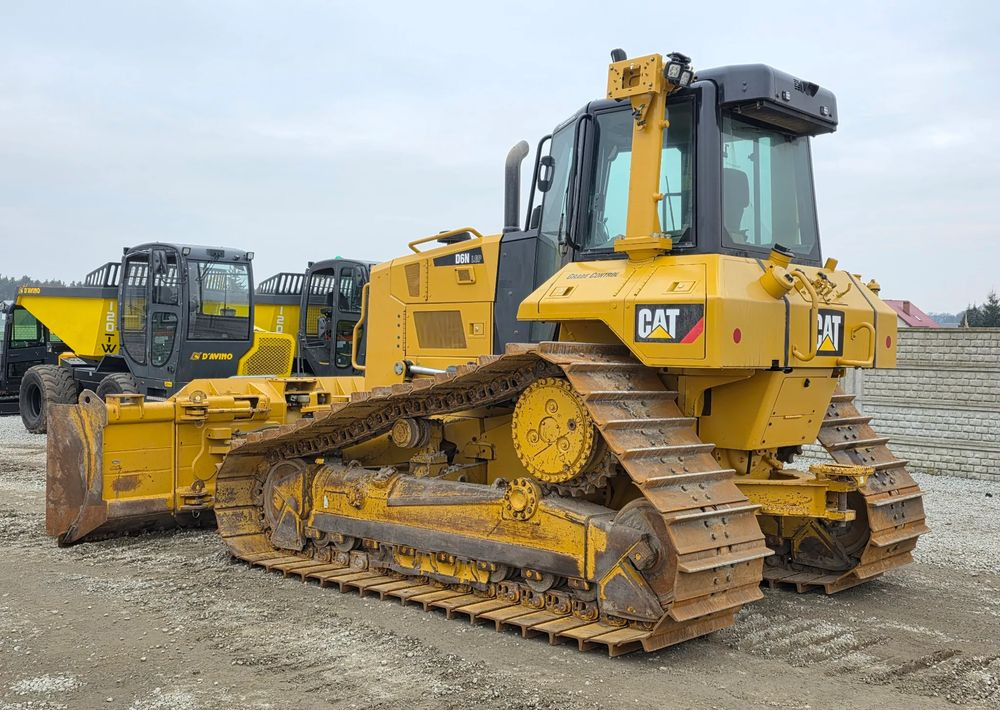 Caterpillar Caterpillar D6N LGP, 2017 ROK, PODWOZIE 80% DOBRE - Bulldozer: photos 5 Caterpillar Caterpillar D6N LGP, 2017 ROK, PODWOZIE 80% DOBRE - Bulldozer: photos 5