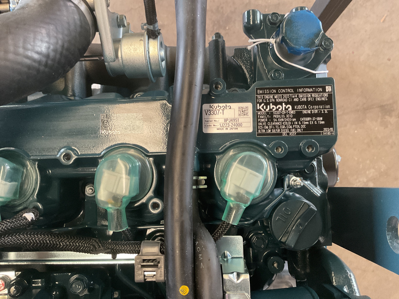 Kubota  V3307 CR-T - Moteur: photos 4 Kubota  V3307 CR-T - Moteur: photos 4