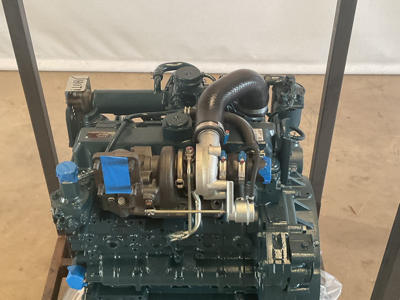 Kubota V3307 Di-T - Moteur: photos 5 Kubota V3307 Di-T - Moteur: photos 5