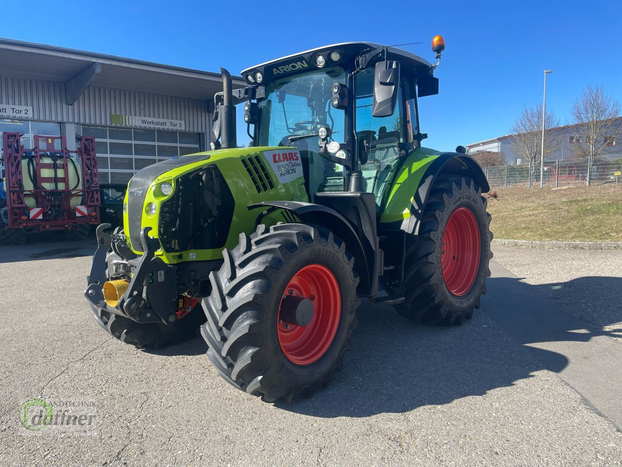 CLAAS Arion 550 CEBIS CMATIC - Tracteur agricole: photos 3 CLAAS Arion 550 CEBIS CMATIC - Tracteur agricole: photos 3