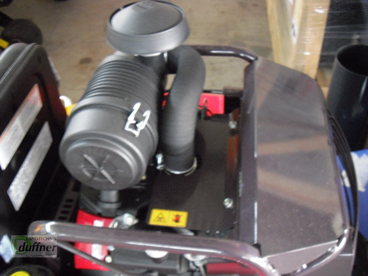 Canycom CMX 2402 - Motofaucheuse: photos 4 Canycom CMX 2402 - Motofaucheuse: photos 4