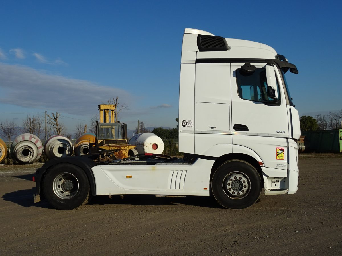 MERCEDES ACTROS 1845 - Tracteur routier: photos 4 MERCEDES ACTROS 1845 - Tracteur routier: photos 4