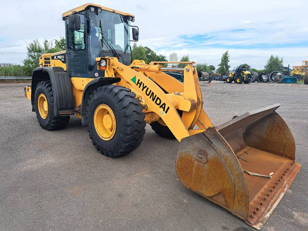 Hyundai HL740-9 XTD, HL740XTD-9 - Chargeuse sur pneus: photos 2 Hyundai HL740-9 XTD, HL740XTD-9 - Chargeuse sur pneus: photos 2