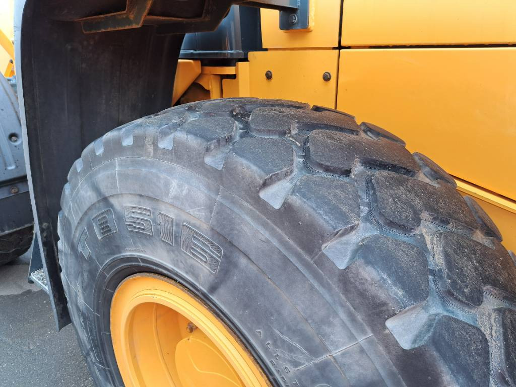 Hyundai HL740-9 XTD, HL740XTD-9 - Chargeuse sur pneus: photos 5 Hyundai HL740-9 XTD, HL740XTD-9 - Chargeuse sur pneus: photos 5