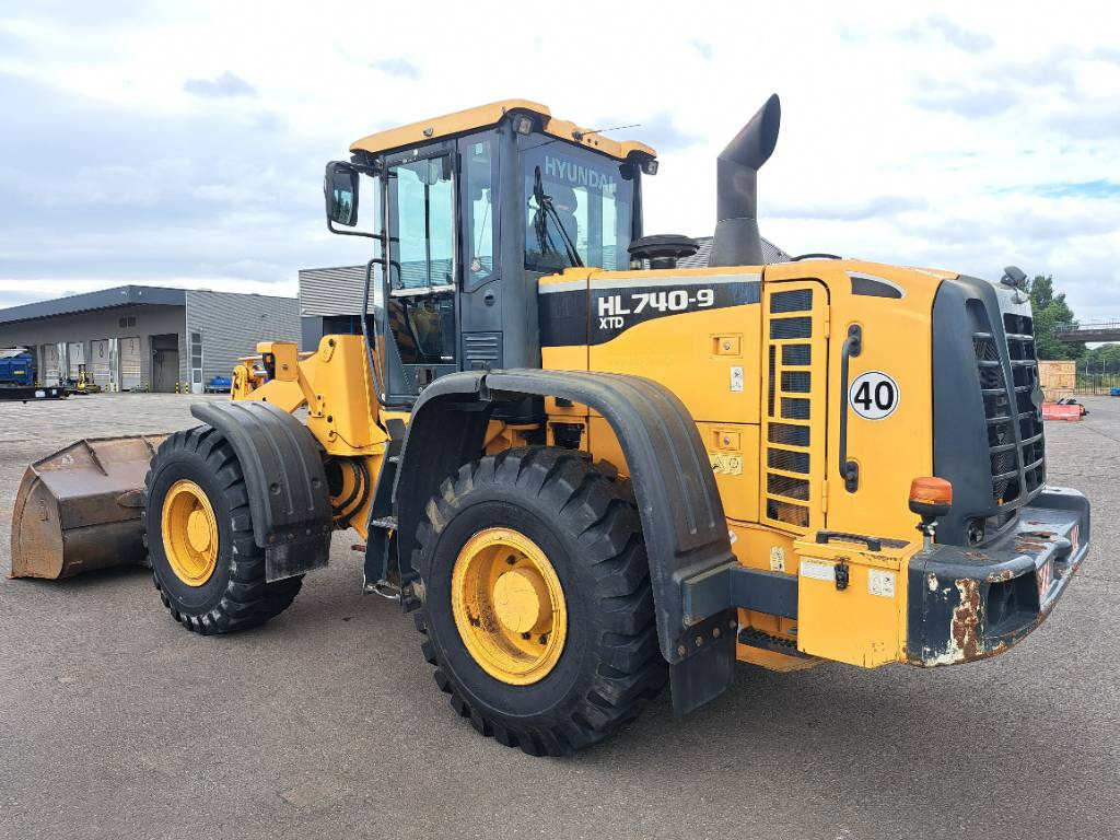 Hyundai HL740-9 XTD, HL740XTD-9 - Chargeuse sur pneus: photos 5 Hyundai HL740-9 XTD, HL740XTD-9 - Chargeuse sur pneus: photos 5