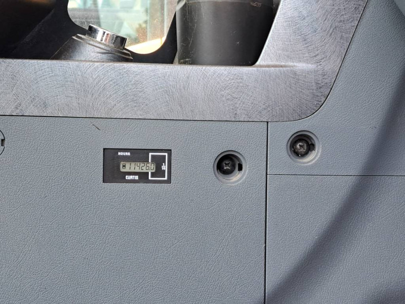 Pelle sur pneus Hyundai HW 140: photos 20