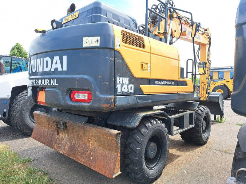 Pelle sur pneus Hyundai HW140: photos 7
