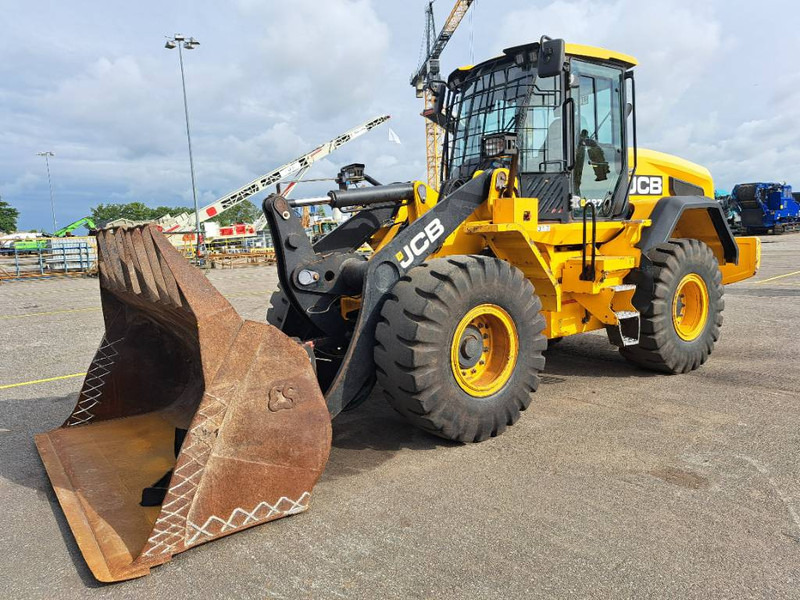 JCB 427 ZX - Chargeuse sur pneus: photos 1 JCB 427 ZX - Chargeuse sur pneus: photos 1
