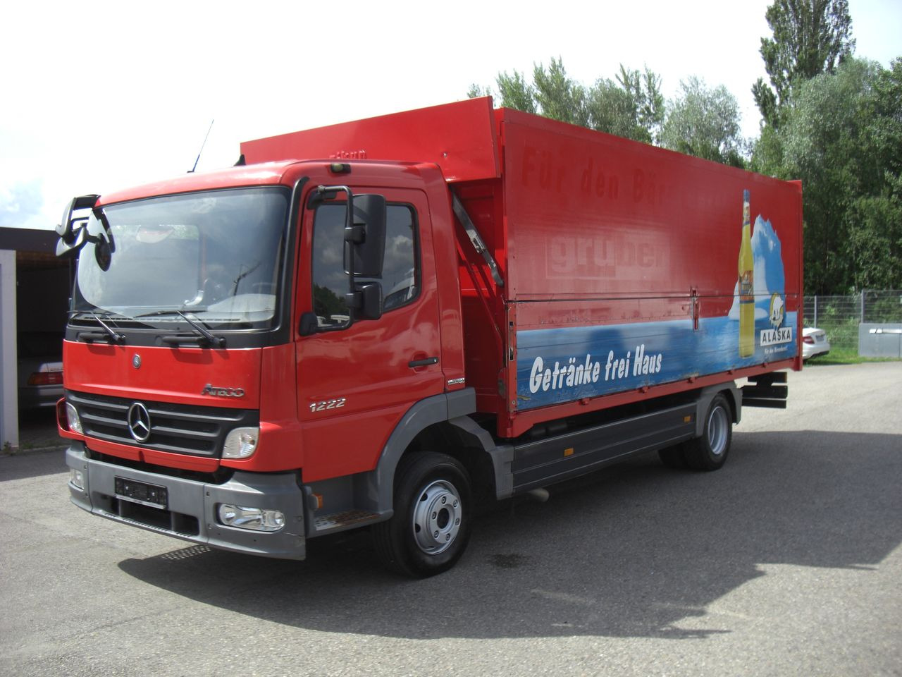 Mercedes-Benz 1222L AUTOMATIK - Camion pour le transport de boissons: photos 1 Mercedes-Benz 1222L AUTOMATIK - Camion pour le transport de boissons: photos 1