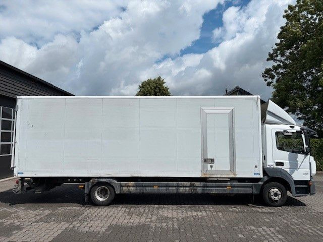 Mercedes-Benz Atego 1221 - Camion fourgon: photos 5 Mercedes-Benz Atego 1221 - Camion fourgon: photos 5