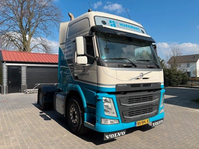Volvo FM460 Globetrotter PTO - Tracteur routier: photos 2 Volvo FM460 Globetrotter PTO - Tracteur routier: photos 2