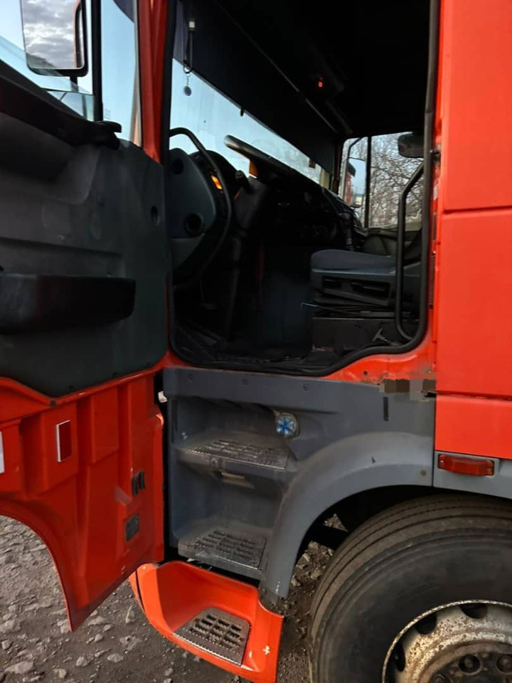 DAF XF 95.430 Tractor head - Tracteur routier: photos 4 DAF XF 95.430 Tractor head - Tracteur routier: photos 4