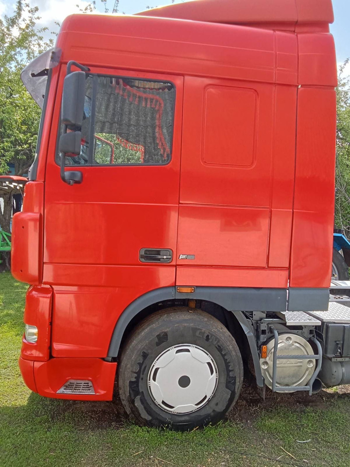 DAF XF 95.430 Tractor unit - Tracteur routier: photos 3 DAF XF 95.430 Tractor unit - Tracteur routier: photos 3