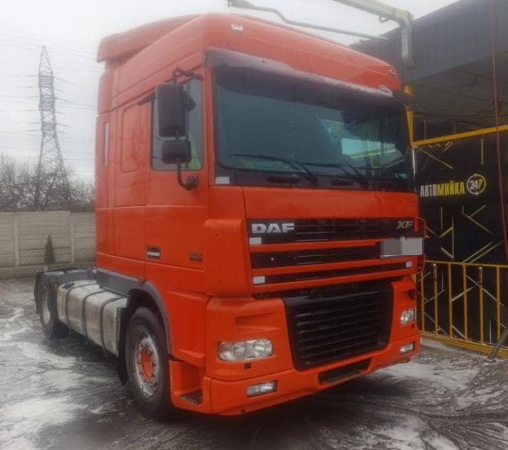 DAF XF 95 - Tracteur routier: photos 4 DAF XF 95 - Tracteur routier: photos 4