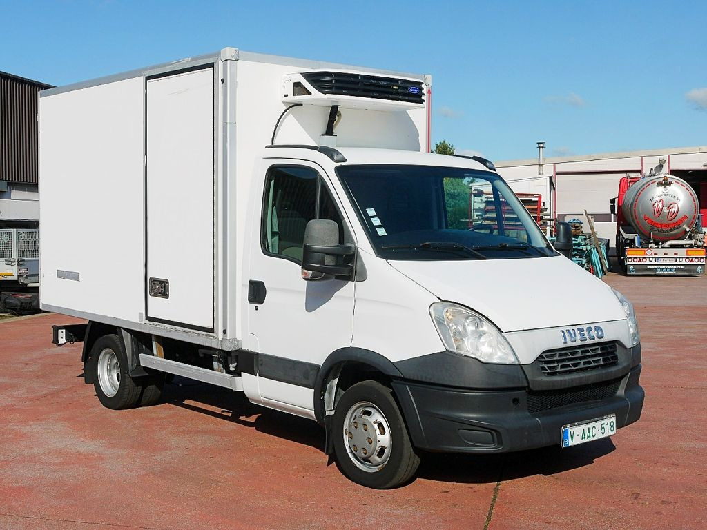 Iveco 35C13 DAILY KUHLKOFFER CARRIER XARIOS 300 -20C Iveco 35C13 DAILY KUHLKOFFER CARRIER XARIOS 300 -20C - Utilitaire frigorifique: photos 2 Iveco 35C13 DAILY KUHLKOFFER CARRIER XARIOS 300 -20C Iveco 35C13 DAILY KUHLKOFFER CARRIER XARIOS 300 -20C - Utilitaire frigorifique: photos 2
