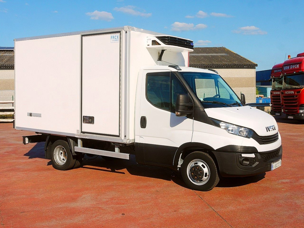 Iveco 35C14 DAILY KUHLKOFER CARRIER XARIOS 350 -20 A/C - Utilitaire frigorifique: photos 2 Iveco 35C14 DAILY KUHLKOFER CARRIER XARIOS 350 -20 A/C - Utilitaire frigorifique: photos 2