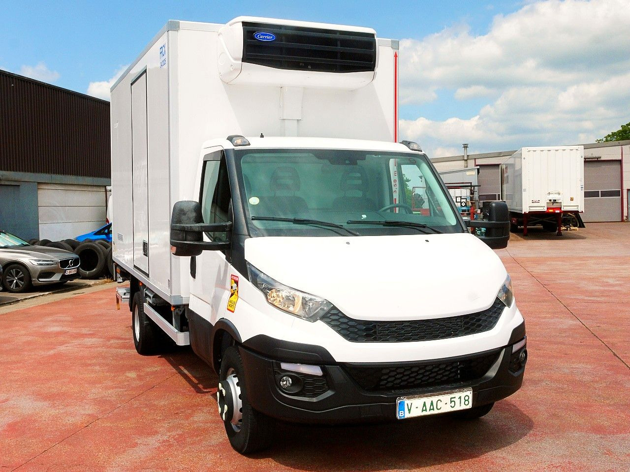 Iveco 70C17 KUHLKOFFER CARRIER XARIOS 500 A/C LUFT LBW - Utilitaire frigorifique: photos 1 Iveco 70C17 KUHLKOFFER CARRIER XARIOS 500 A/C LUFT LBW - Utilitaire frigorifique: photos 1
