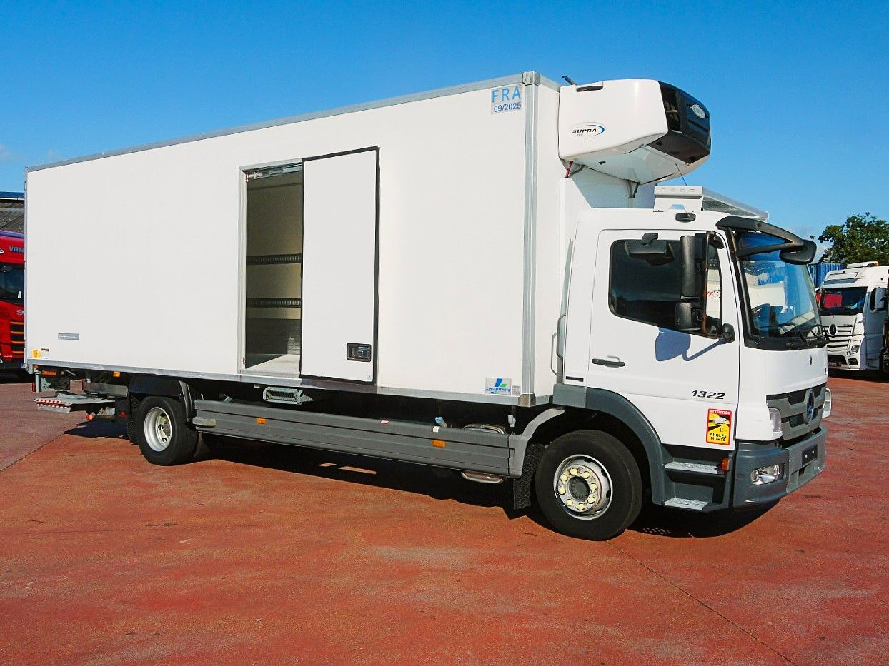 Mercedes-Benz 1322 ATEGO KUHLKOFFER CARRIER SUPRA 850 LBW A/C - Camion frigorifique: photos 3 Mercedes-Benz 1322 ATEGO KUHLKOFFER CARRIER SUPRA 850 LBW A/C - Camion frigorifique: photos 3