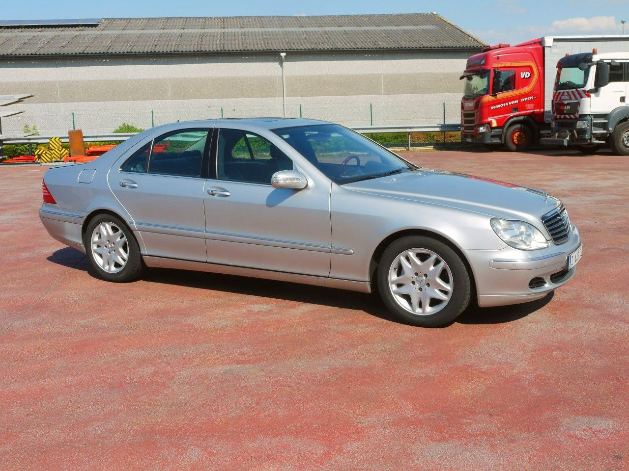 Mercedes-Benz COMAND Bi-XENON SCHIEBEDACH SOFTCLOSE ... - Berline: photos 3 Mercedes-Benz COMAND Bi-XENON SCHIEBEDACH SOFTCLOSE ... - Berline: photos 3