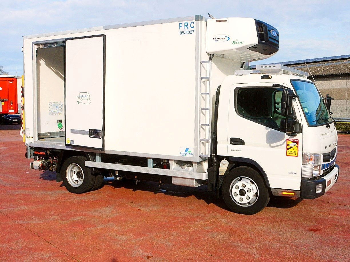Mitsubishi FUSO HYBRIDE KUHLKOFFER CARRIER SUPRA 550 78tkm - Utilitaire frigorifique: photos 3 Mitsubishi FUSO HYBRIDE KUHLKOFFER CARRIER SUPRA 550 78tkm - Utilitaire frigorifique: photos 3