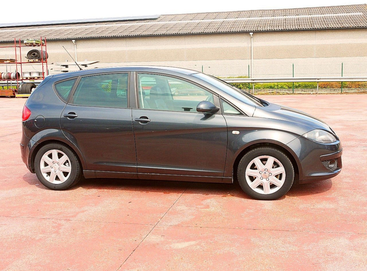 Seat Altea Stylance / Style LEDER / KLIMA top zustand - Voiture: photos 3 Seat Altea Stylance / Style LEDER / KLIMA top zustand - Voiture: photos 3