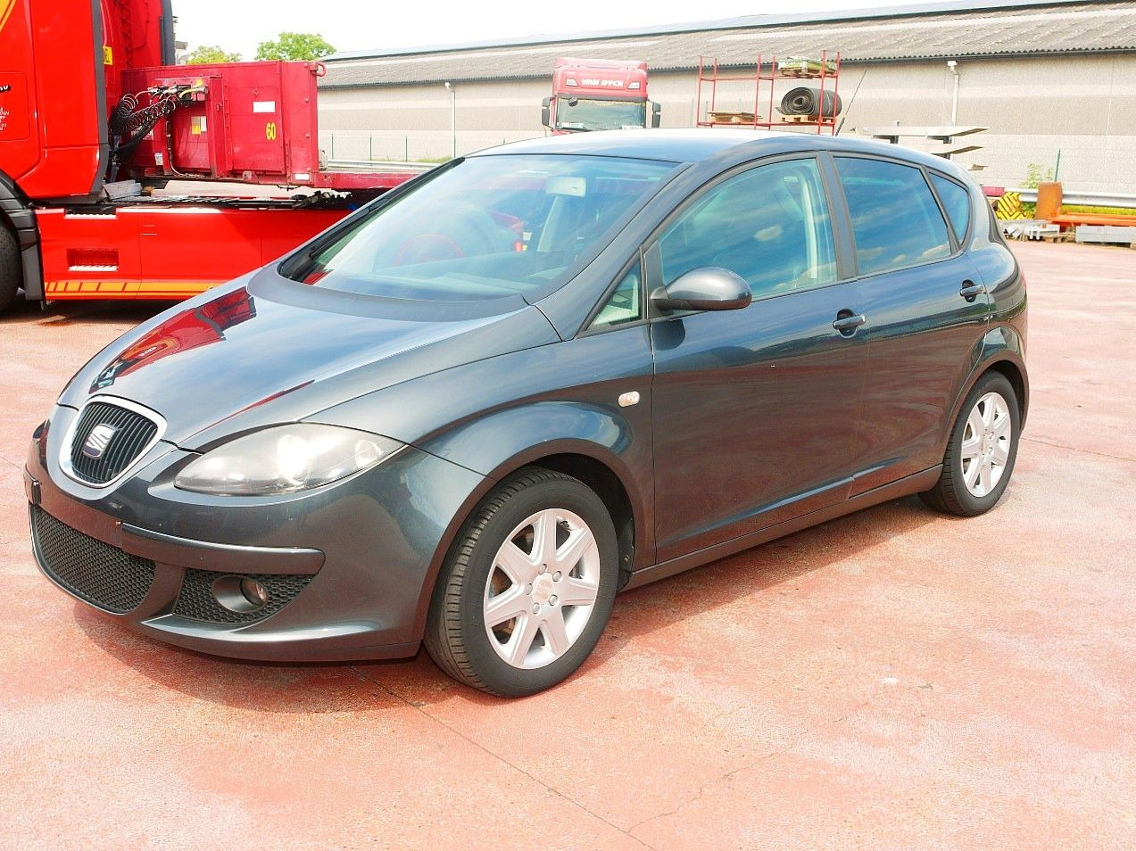 Seat Altea Stylance / Style LEDER / KLIMA top zustand - Voiture: photos 4 Seat Altea Stylance / Style LEDER / KLIMA top zustand - Voiture: photos 4