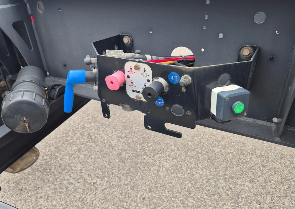 Semi-remorque porte-conteneur/ Caisse mobile Kögel Podkontenerowa: photos 12