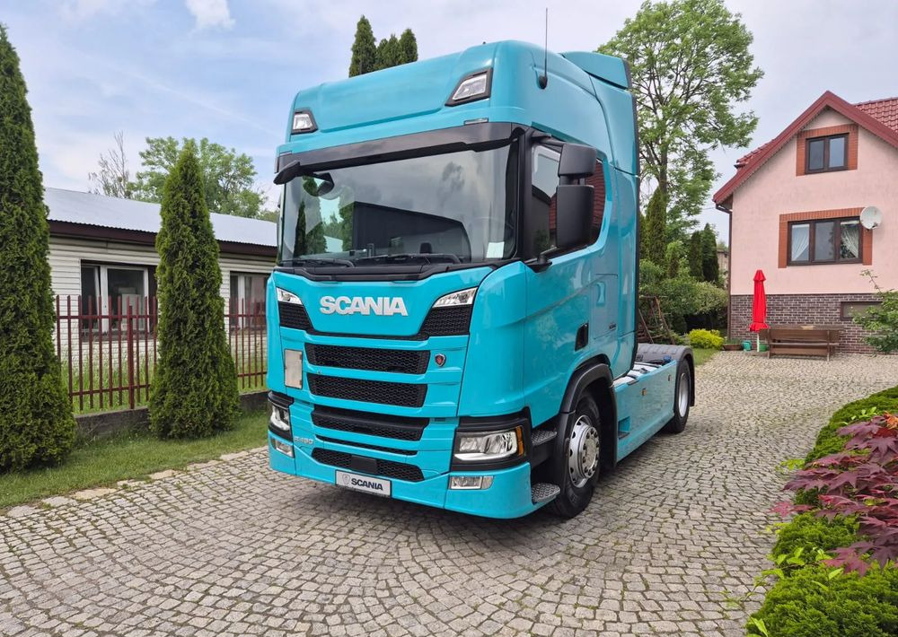 Scania R450 - Tracteur routier: photos 1 Scania R450 - Tracteur routier: photos 1
