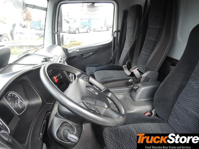 Mercedes-Benz Atego 821 L - Fourgon grand volume: photos 2 Mercedes-Benz Atego 821 L - Fourgon grand volume: photos 2