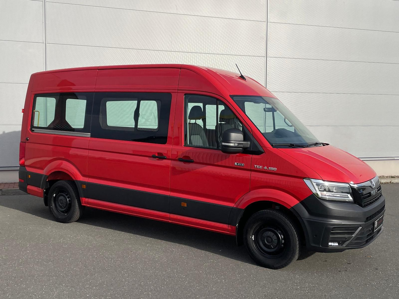 MAN TGE 3.180 L3H3 4x4 FEUERWEHR LED TEMPOMAT - Transport de personnes: photos 2 MAN TGE 3.180 L3H3 4x4 FEUERWEHR LED TEMPOMAT - Transport de personnes: photos 2