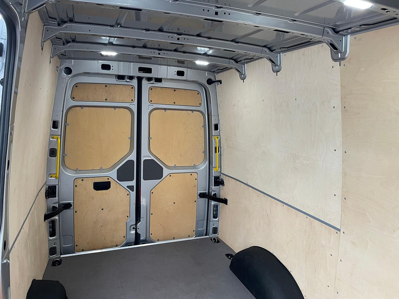Fourgon utilitaire MAN TGE 3.180 L3H3 Kasten 4x4 DIFF NAV ACC STANDH: photos 11