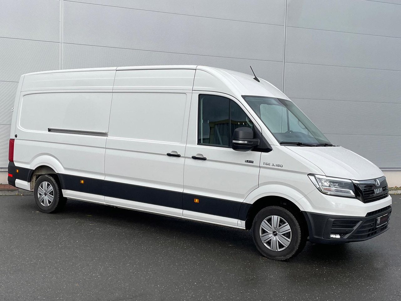 MAN TGE 3.180 L4H3 Kasten 4x4 LED TEMPOMAT DIFF AHK - Fourgon utilitaire: photos 2 MAN TGE 3.180 L4H3 Kasten 4x4 LED TEMPOMAT DIFF AHK - Fourgon utilitaire: photos 2