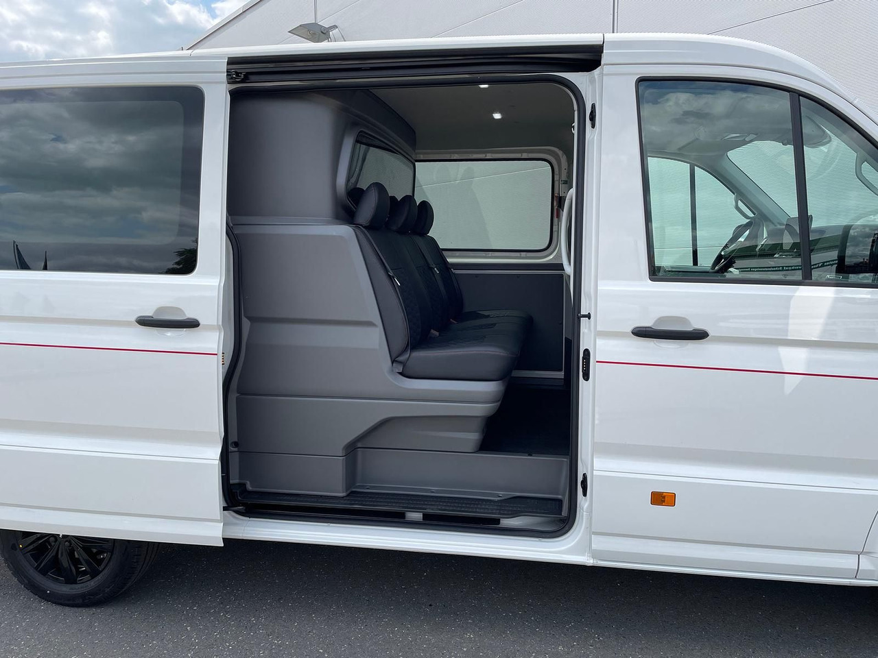 Fourgon utilitaire, Utilitaire double cabine MAN TGE 3.200 L3H2 MIXTO 4x4 Individual S ACC STHZ: photos 9