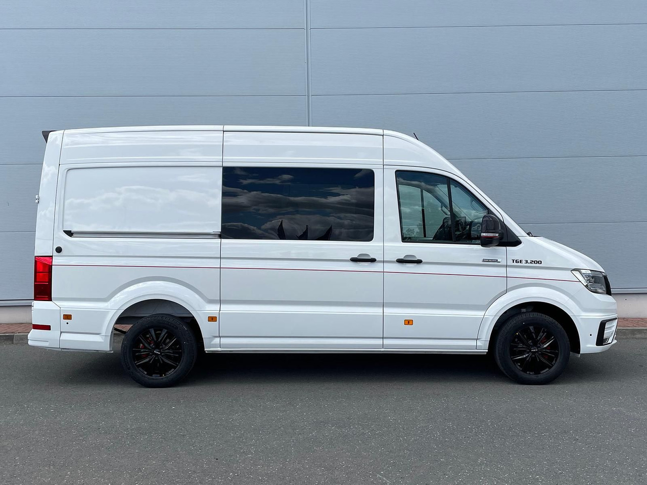 MAN TGE 3.200 L3H3 MIXTO 4x4 Individual S ACC STHZ - Voiture: photos 5 MAN TGE 3.200 L3H3 MIXTO 4x4 Individual S ACC STHZ - Voiture: photos 5