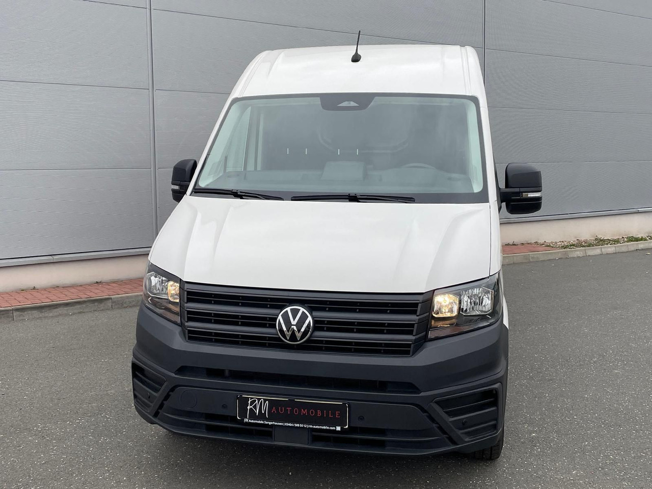 Volkswagen Crafter Kasten 35 L3H3 Autom. NAVI DAB PDC TEMP - Transport de personnes: photos 4 Volkswagen Crafter Kasten 35 L3H3 Autom. NAVI DAB PDC TEMP - Transport de personnes: photos 4