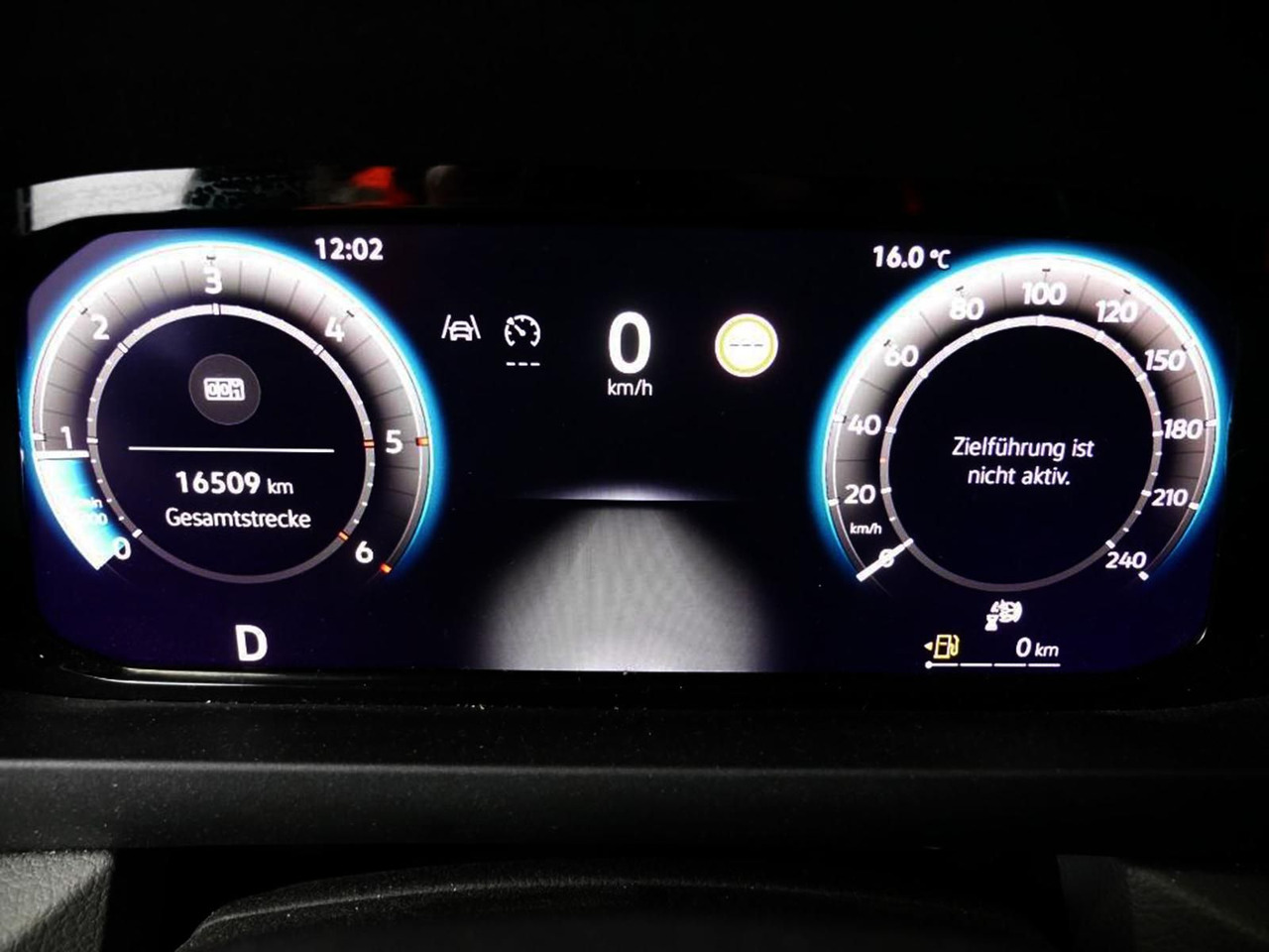 Volkswagen Crafter Kasten 35 L4H3 NAVI DAB KAMERA PDC - Transport de personnes: photos 3 Volkswagen Crafter Kasten 35 L4H3 NAVI DAB KAMERA PDC - Transport de personnes: photos 3