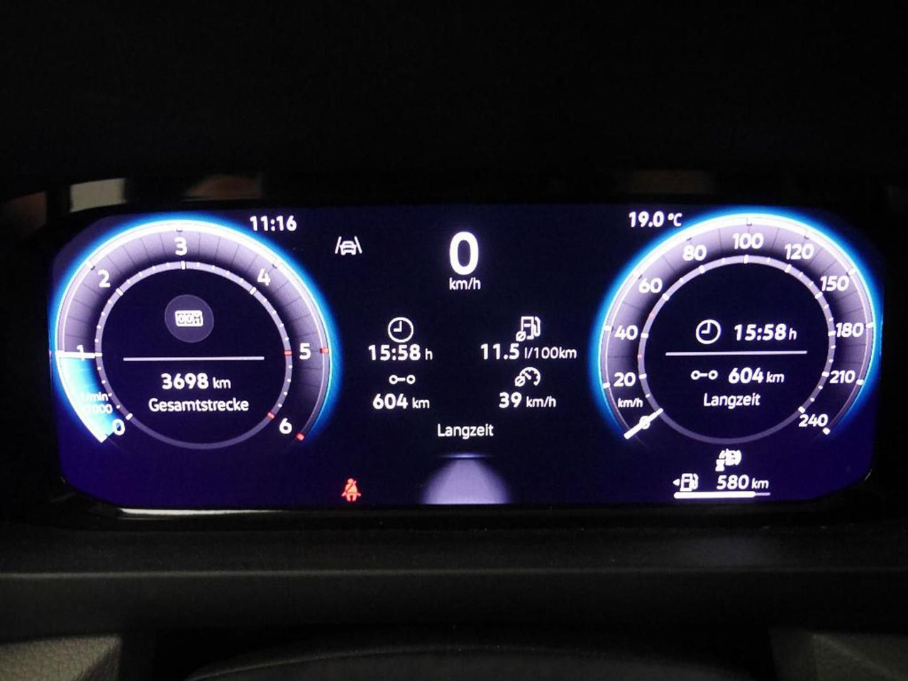 Volkswagen Crafter Kasten 35 L4H3 PDC DAB KAMERA KLIMA MFL - Fourgon utilitaire: photos 3 Volkswagen Crafter Kasten 35 L4H3 PDC DAB KAMERA KLIMA MFL - Fourgon utilitaire: photos 3